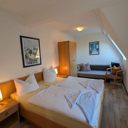 Pension & Restaurant Haus Hiddensee Клостер Екстер'єр фото