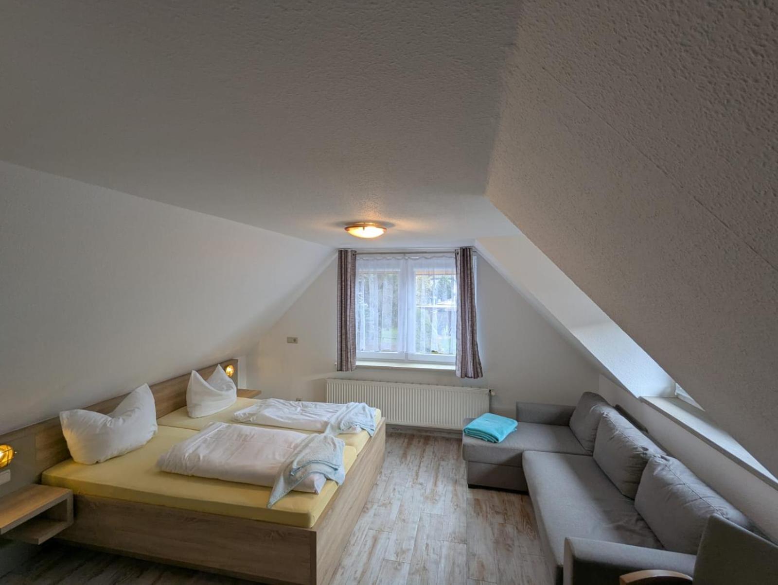 Pension & Restaurant Haus Hiddensee Клостер Екстер'єр фото